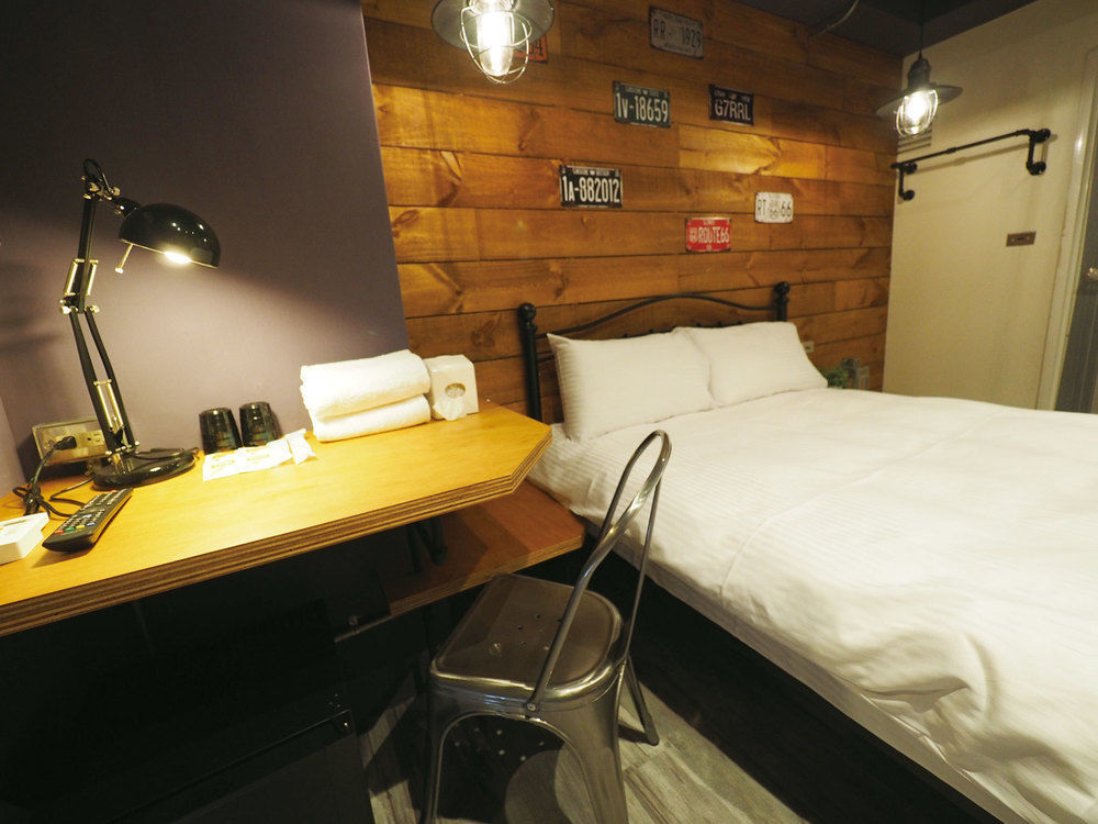 Loft Hostel Fengjia Taichung Dış mekan fotoğraf