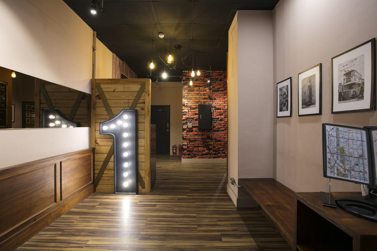Loft Hostel Fengjia Taichung Dış mekan fotoğraf