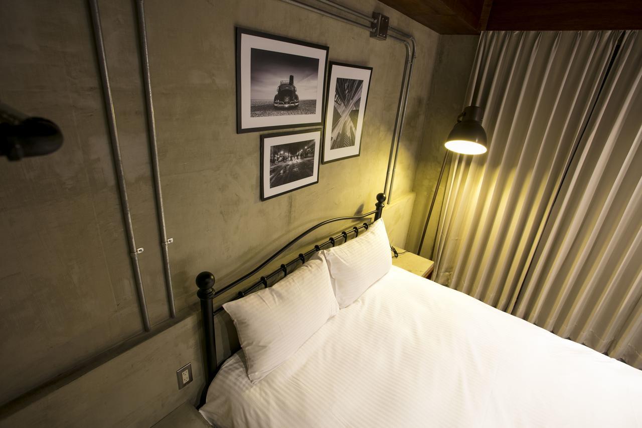 Loft Hostel Fengjia Taichung Dış mekan fotoğraf