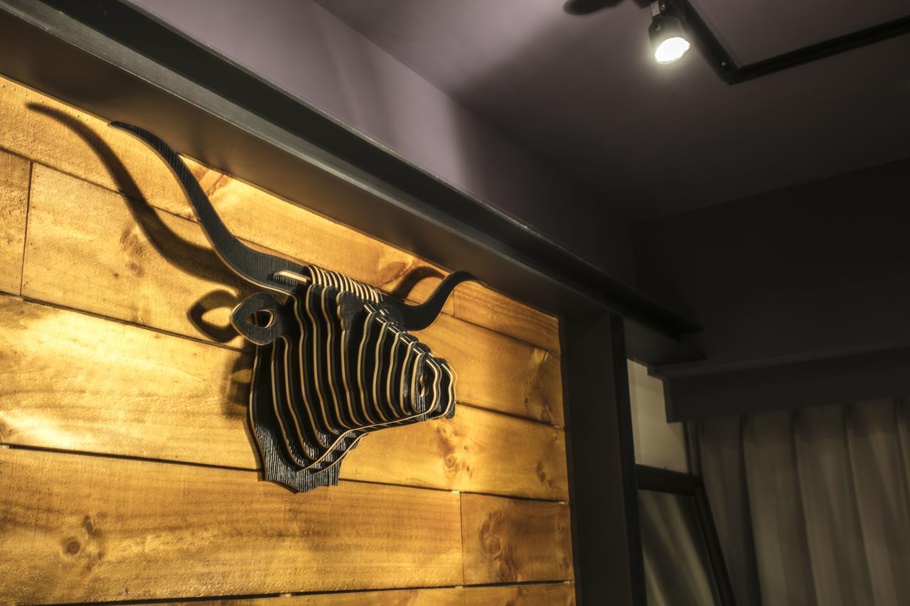 Loft Hostel Fengjia Taichung Dış mekan fotoğraf