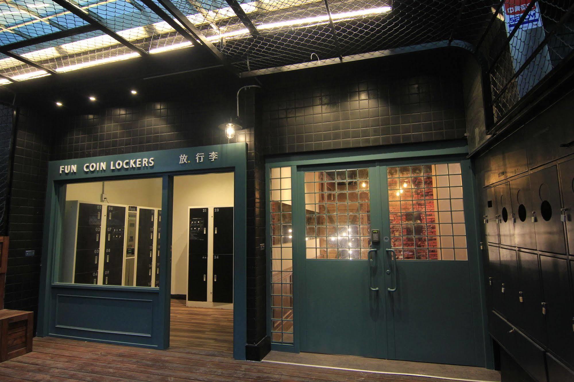 Loft Hostel Fengjia Taichung Dış mekan fotoğraf