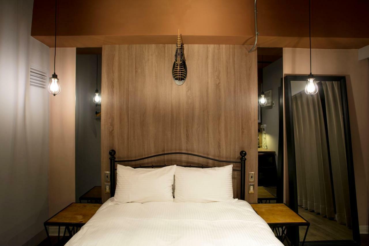 Loft Hostel Fengjia Taichung Dış mekan fotoğraf