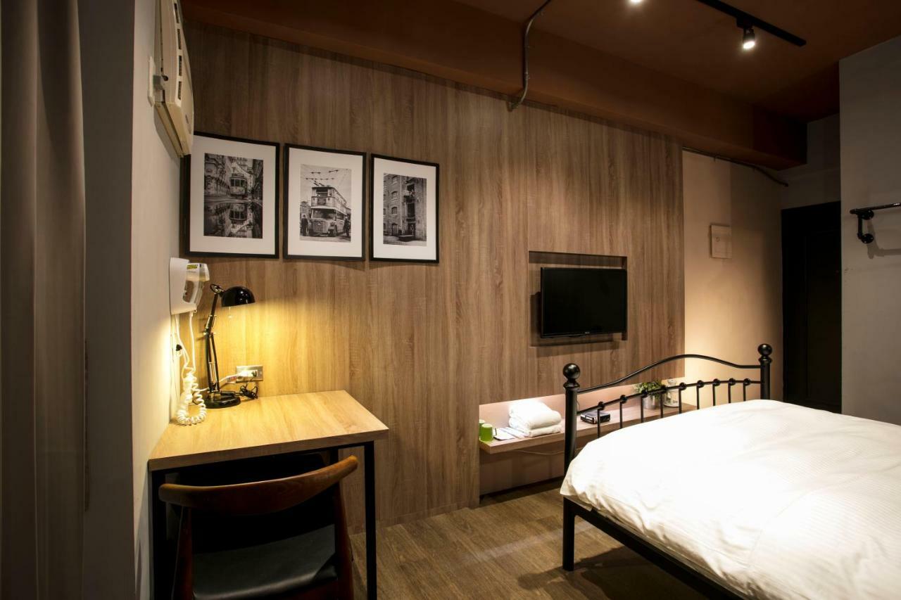 Loft Hostel Fengjia Taichung Dış mekan fotoğraf
